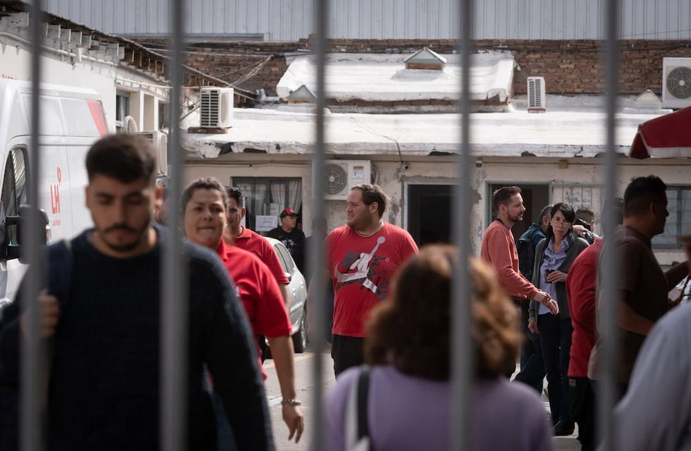 Municipalidad de Las HerasLa conmoción política que provocó la salida del intendente de Cambia Mendoza se trasladó al funcionamiento de la comuna. Los empleados dejaron de atender al públicoFoto: Ignacio Blanco / Los Andes