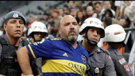 El mendocino Leandro Ponzo, fanático de Boca, fue inhabilitado por 24 meses para ingresar a los estadios de la provincia de Buenos Aires. / Gentileza.