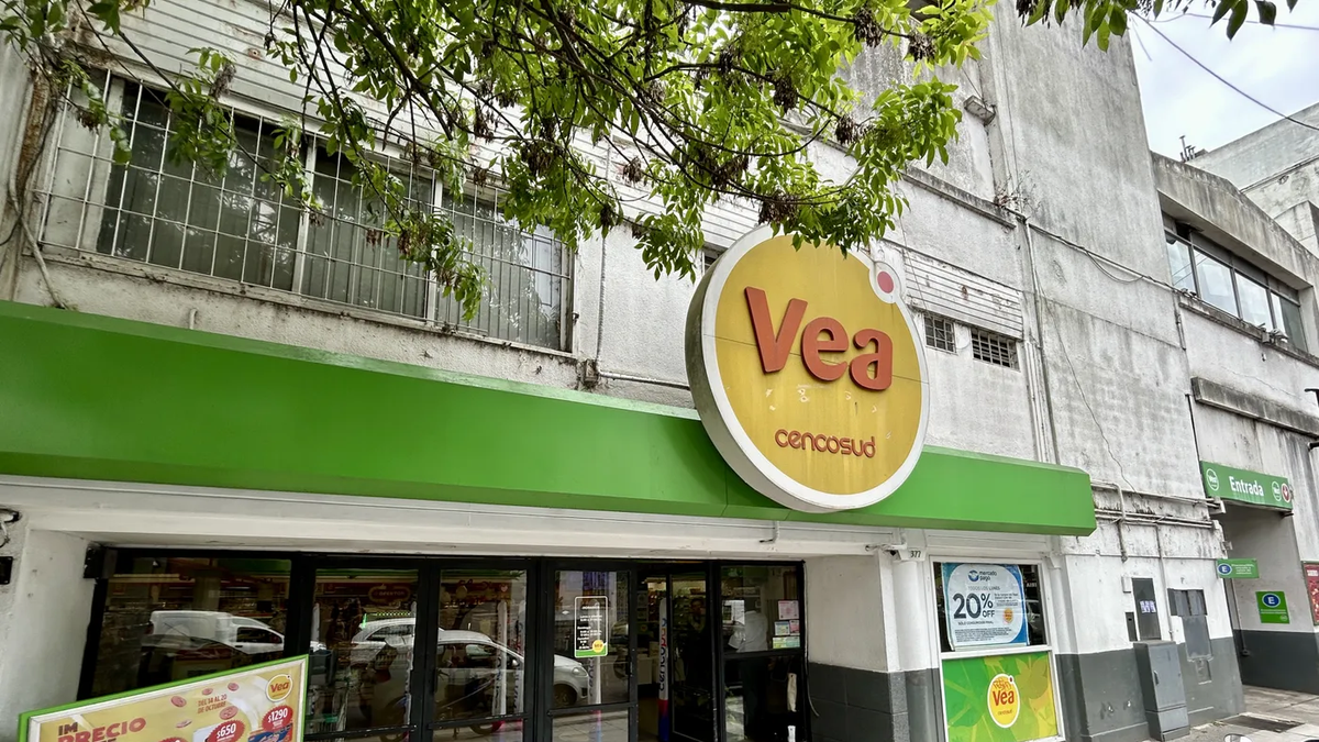 Ola de cierres en una cadena de supermercados: más de 100 empleados afectados en cuatro provincias