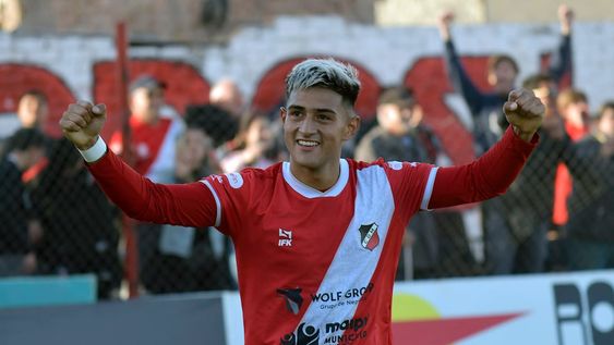 El Club Deportivo Maipú ganó a Racing de Córdoba, en el estadio Omar Sperdutti por la fecha 26 de la Zona A de la Primera Nacional. Foto: Orlando Pelichotti