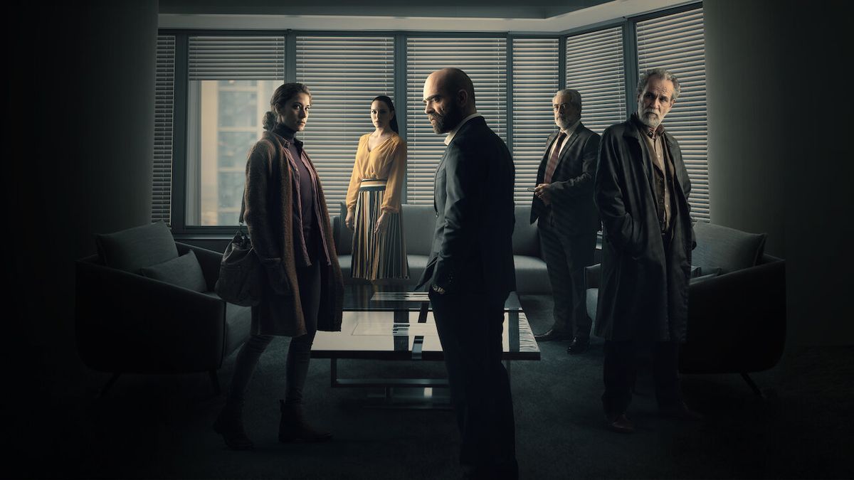 Tiene 6 capítulos: la miniserie de intriga ambientada en Madrid que arrasa en Netflix