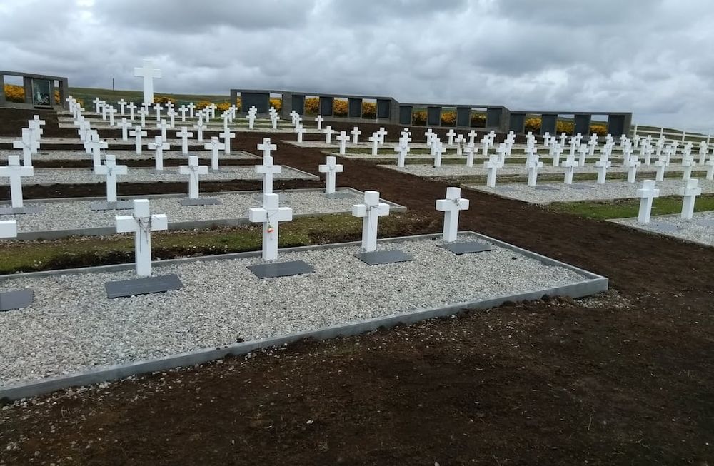 Familiares de caídos en la Guerra de Malvinas realizaron un homenaje en las islas