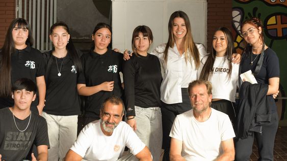 Estudiantes del programa de innovación educativa de Fundación ADN ganaron el ADERPE Day 2026