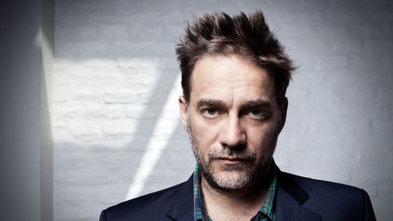 Vicentico tuvo que aislarse por estar en contacto estecho con un positivo de Covid-19 y suspendió su show