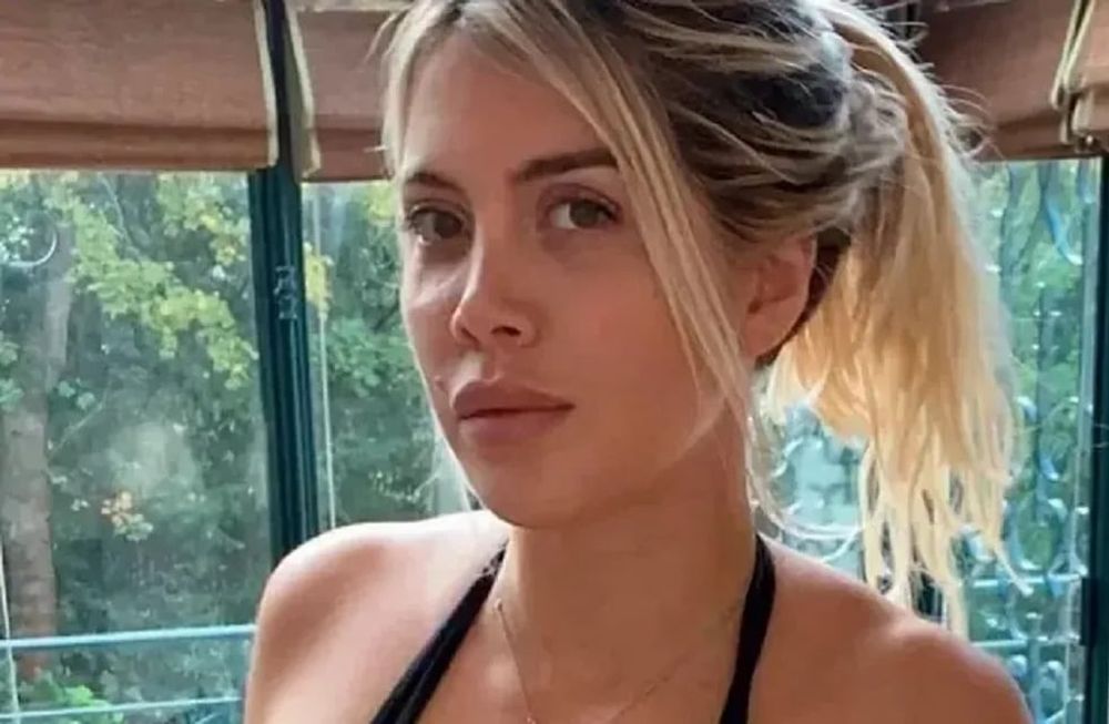 Wanda Nara se comunicó en vivo con una abogada que la denunció por no haberle pagado sus honorarios.