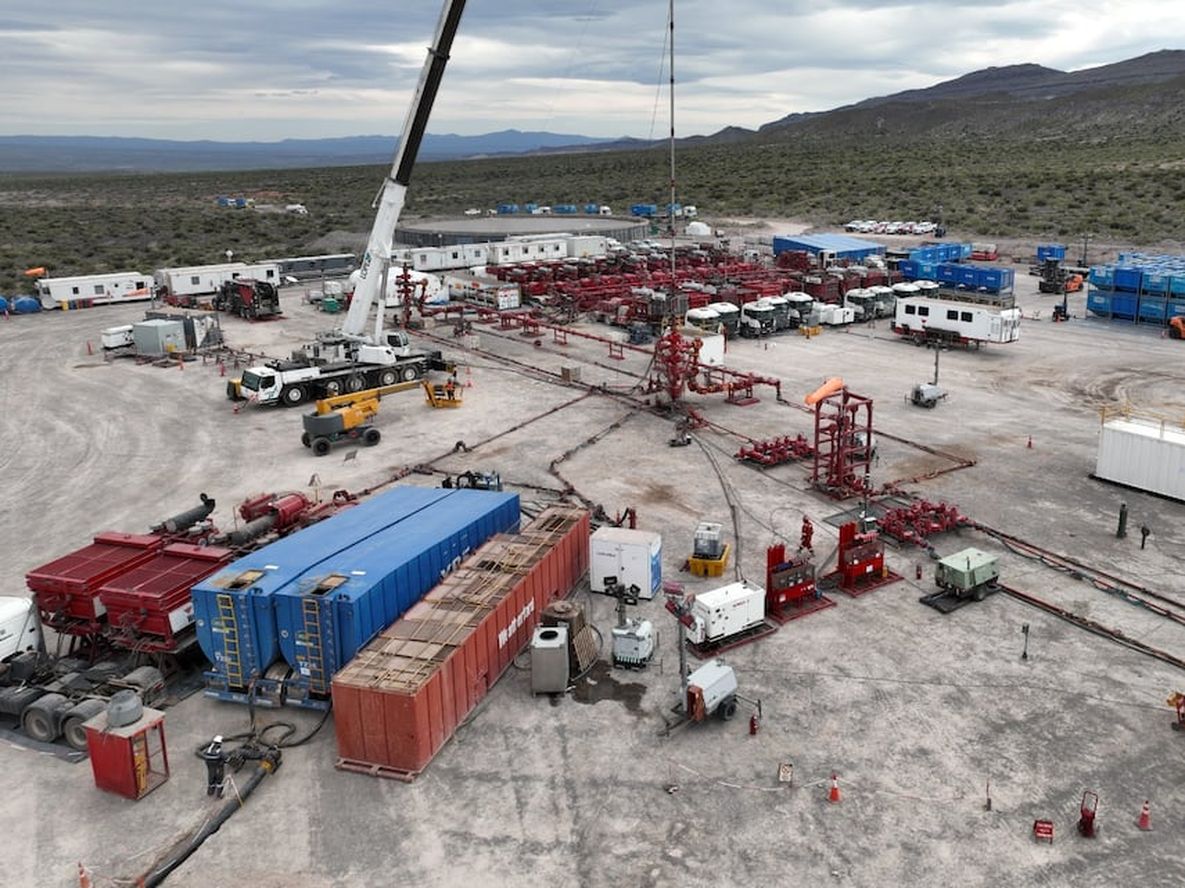 Las empresas vinculadas a la actividad petrolera esperan que se produzca una reactivación, pero se mantienen expectantes de la condiciones. Foto: Gentileza