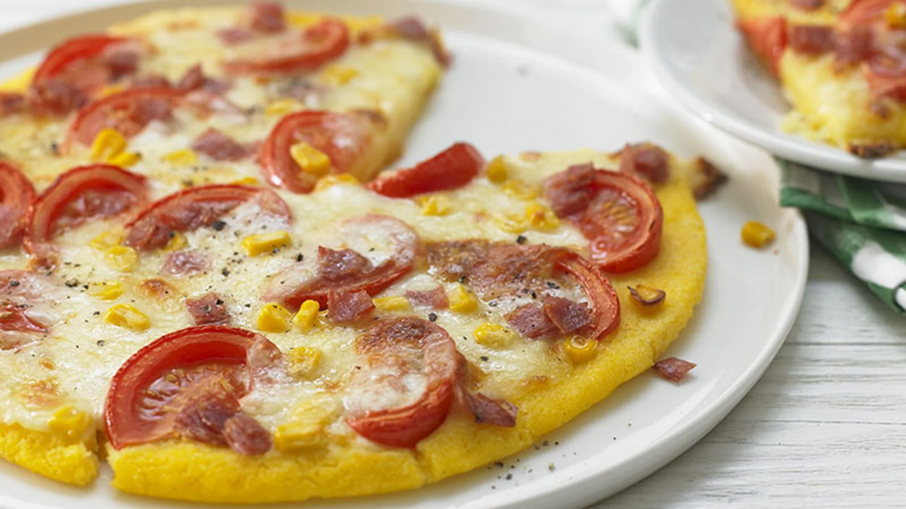 C&oacute;mo hacer pizza con masa de polenta: receta diferente y deliciosa