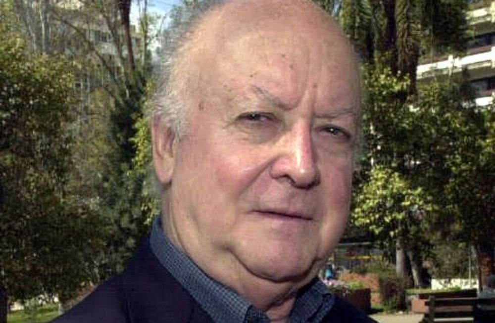 El embajador chileno en Francia fue abusado por un cura cuando era niño