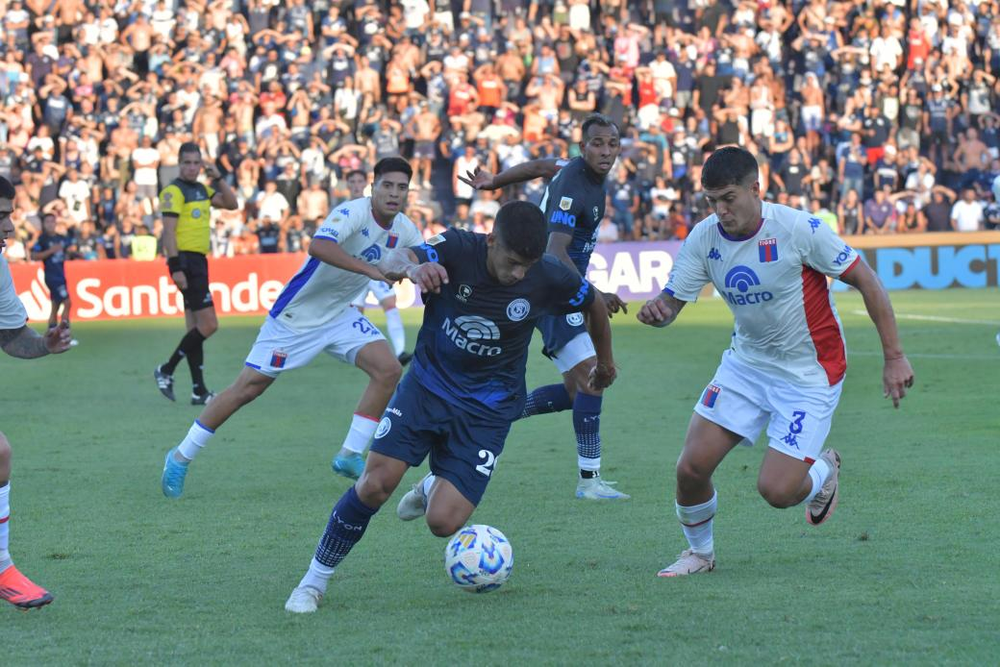 Tarde para el olvido para Independiente Rivadavia