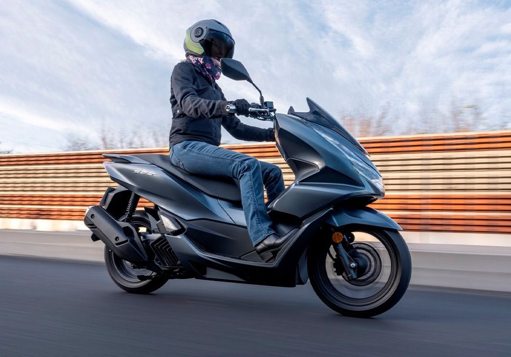 Honda_PCX_160_Galgo_Per__1