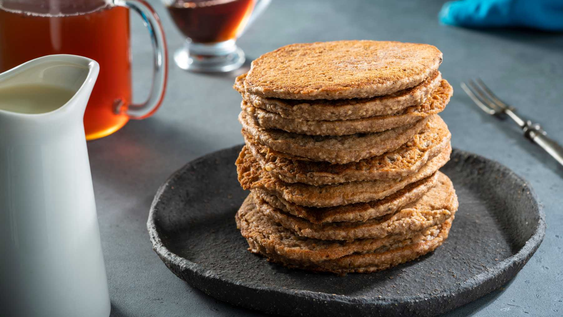 tortilla de avena y queso: sin harina, sin aceite y lista en 7 minutos