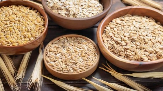 Los nutrientes de la avena reduce el riesgo de enfermedades cardiovasculares.