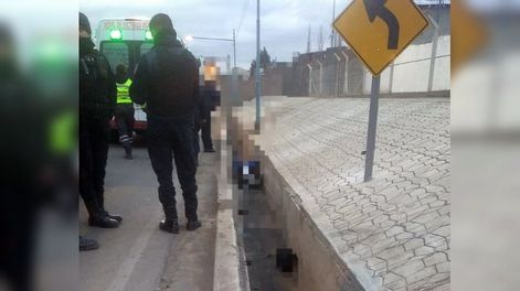 Manejaba su moto sin casco, perdió el control y murió al caer a una acequia en Godoy Cruz. | Foto: Ministerio de Seguridad y Justicia