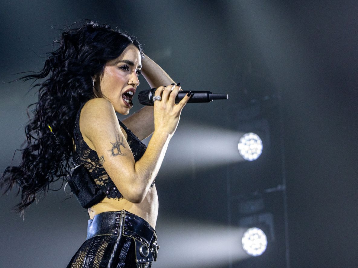 Lali abrió la noche mendocina con Lokura y un estadio a pura euforia.