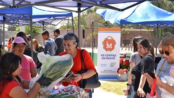 Maipú invita a los vecinos y vecinas a la gran feria navideña