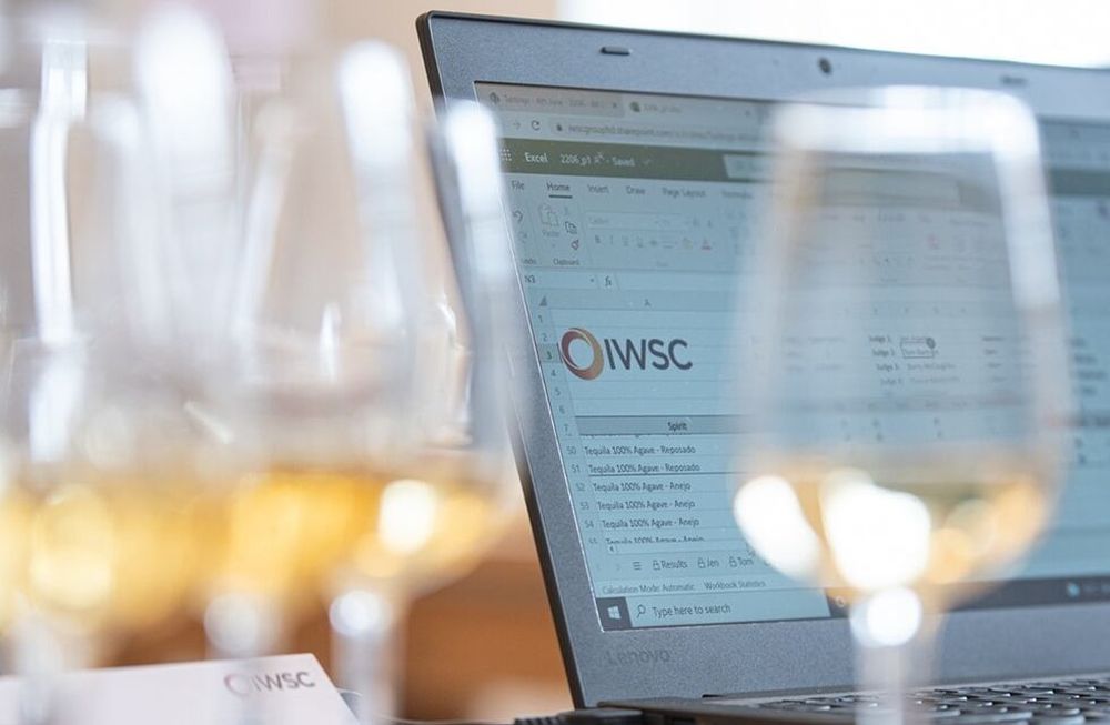 La caída del poder adquisitivo y el aumento de precios obligan a tomar nuevos caminos para mantener un buen nivel de ventas dentro de Argentina.