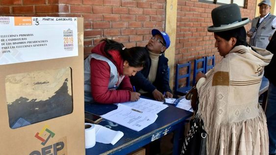 El próximo 18 de octubre se llevarán a cabo las elecciones generales bolivianas y el Gobierno habilitó 5 escuelas para que los extranjeros radicados en Mendoza puedan votar.