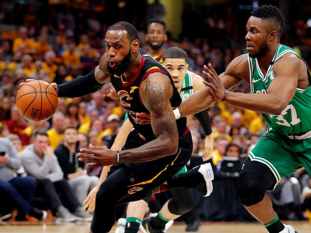 NBA: LeBron y Cavs apabullaron a los Celtics y se acercaron en la serie