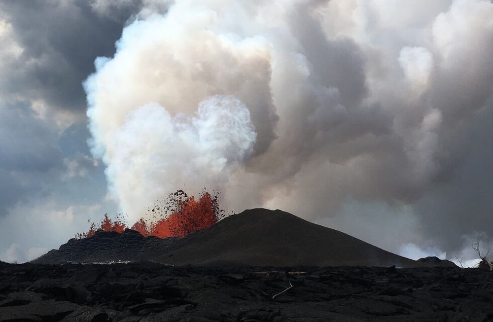 Desconcierto: el cráter del volcán  Kilauea de Hawái se hunde
