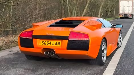 La compró hace 21 años y ahora vende la Lamborghini con más kilómetros del mundo: Es un auto muy conocido