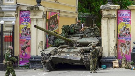 Grupo paramilitar Wagner por las calles de Rusia. / Foto: EFE/EPA/STRINGER