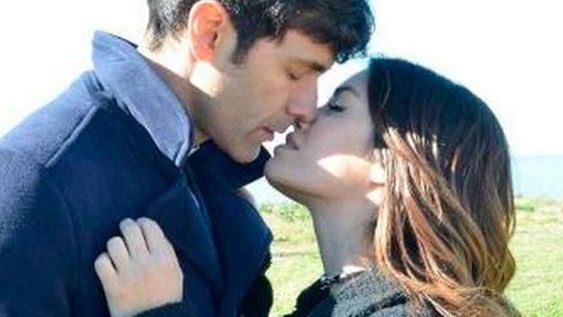 Los personajes de Mariano Martínez y Lali Espósito concretaron después de cuatro meses de comenzada la tira Esperanza mía.