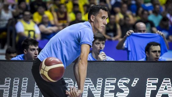 La mano y la impronta de Pablo Prigioni se vieron en los primeros seis partidos de la selección, que se consagró en la AmeriCup de Brasil. (Fiba)