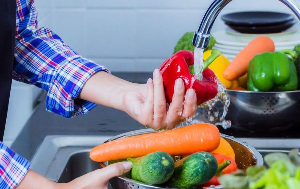 La clave de limpiar las verduras correctamente está en la constancia y en conocer cómo tratar cada tipo de según su superficie y textura.