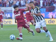 Fútbol. El mendocino Marcelino Moreno fue clave en Lanús esta temporada.