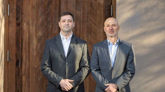 El nuevo presidente del CEM, Martín Calzetta, junto al nuevo vicepresidente, Federico Ostropolsky.&nbsp;