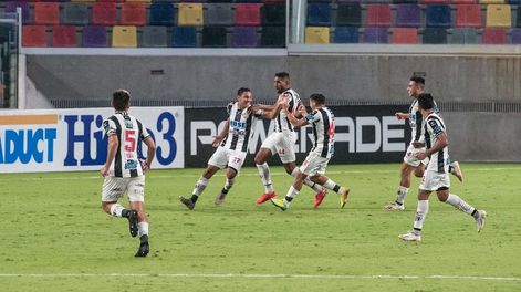 Telam, santiago del Estero, 02 de mayo de 2021: Carlo Lattanzio (27), festeja el gol de Central Córdoba que venció por 1 a 0 a Racing en Santiago del Estero, por la 12da. fecha de la zona 1 de la Copa de la Liga Profesional.Foto: Emilio Rapetti/cf/Telam