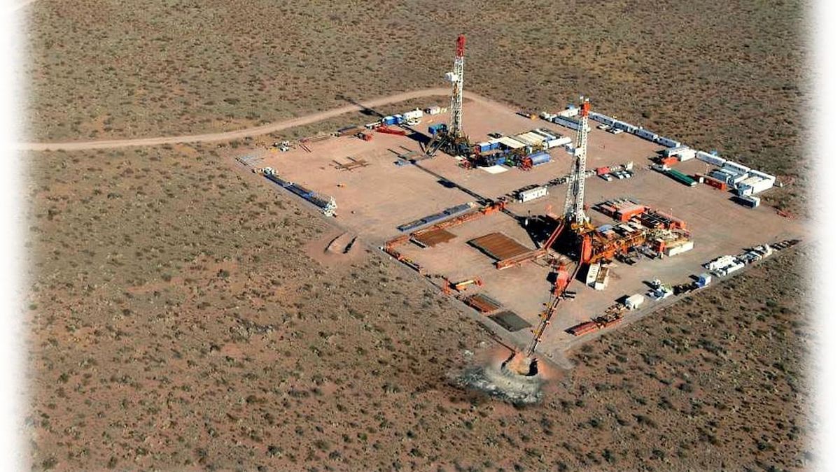 Petróleo: Cornejo resaltó que habrá cinco nuevas perforaciones en Vaca Muerta