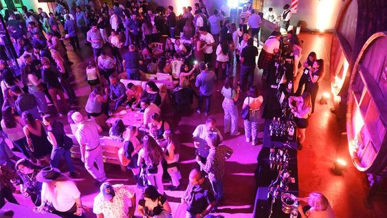 Los Andes organizó la Feria de Vinos de Guarda14 con mucho Malbec, buena música y gastronomía en la que participaron más de 25 bodegas. Foto: José Gutiérrez / Los Andes