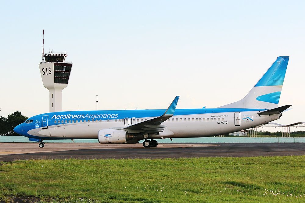 Aerol&iacute;neas Argentinas aplica un recargo por la suba del precio de los combustibles