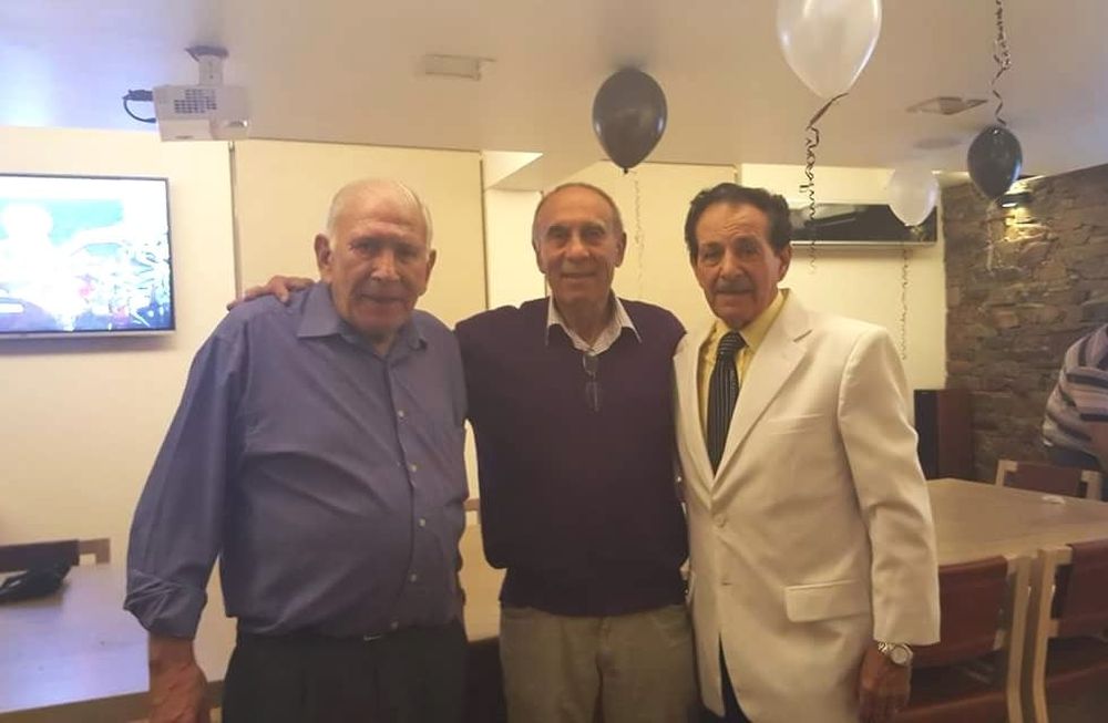 Victorino Alfredo Polaco Torres, Carlos Gil Aceituno y el Maestro Víctor Legrotaglie, en uno de los últimos encuentros. Gentileza / Oscar Casares.