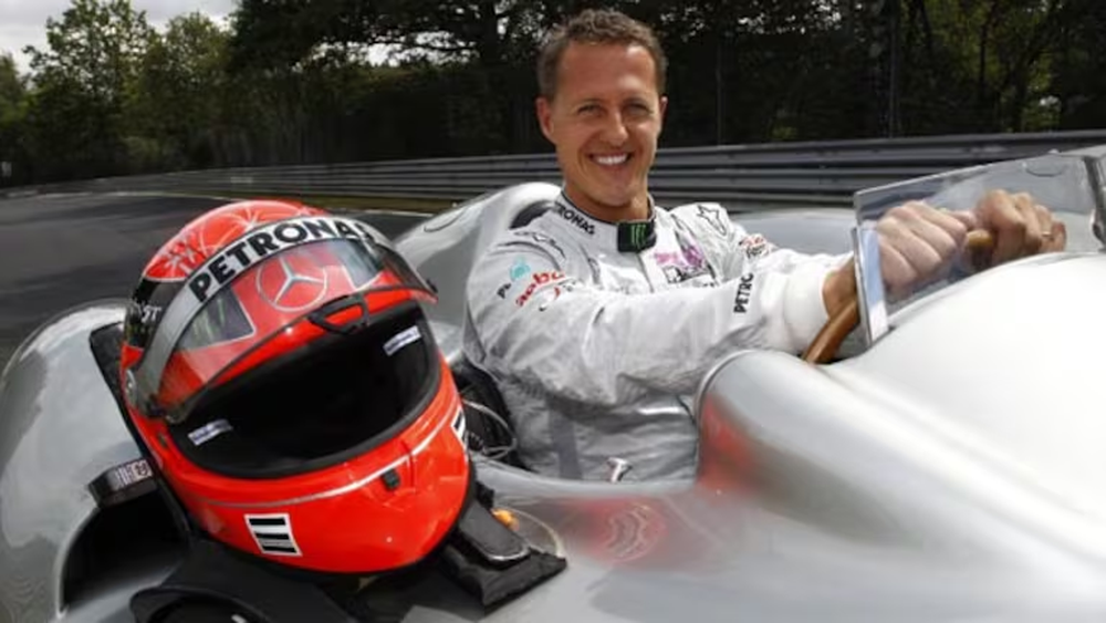 Michael Schumacher, a bordo de un Mercedes.