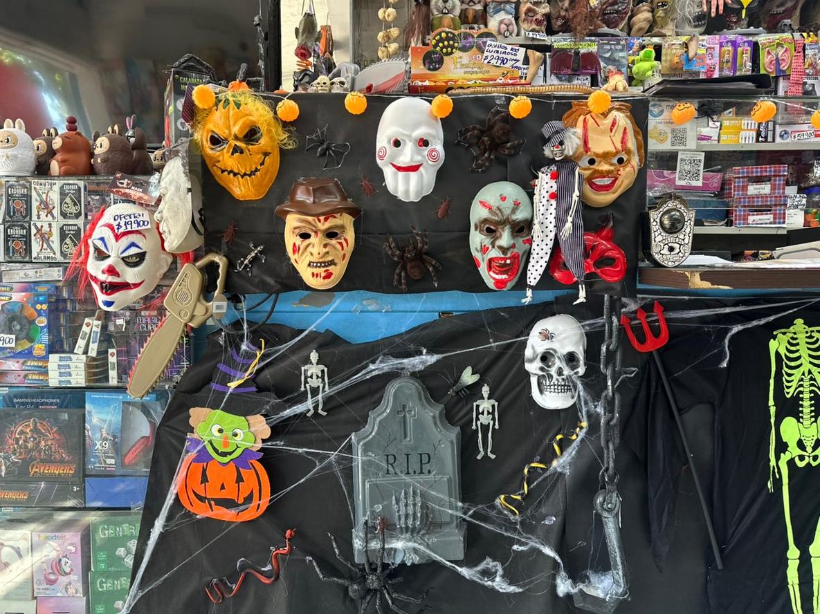 Mendoza se viste de Halloween: en cotillones se venden sifraces y hay locales que preparan noches especiales