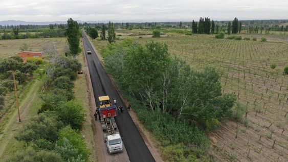 Más de 900 millones de pesos en rutas y caminos en San Rafael