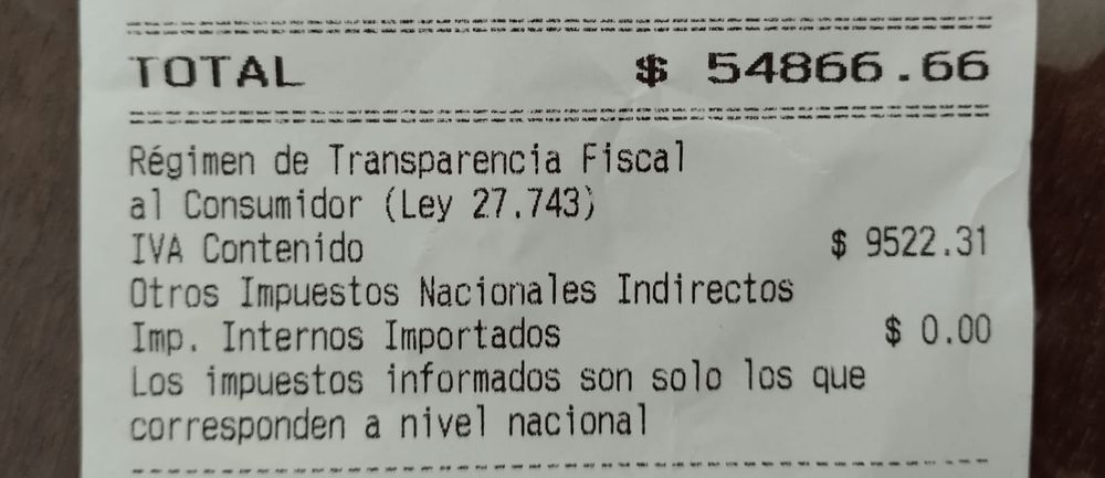 En los tickets de supermercado, entre otros comercios grandes, ya aparece discriminado el IVA, con la leyenda "R&eacute;gimen de Transparencia Fiscal al Consumidor (Ley 27.743)