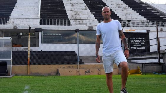 El volante del Lobo Cristian Llama anotó un golazo ante Quilmes y, frente a Tigre, quiere volver a exponer su talento. / archivo - Marcelo Rolland / Los Andes