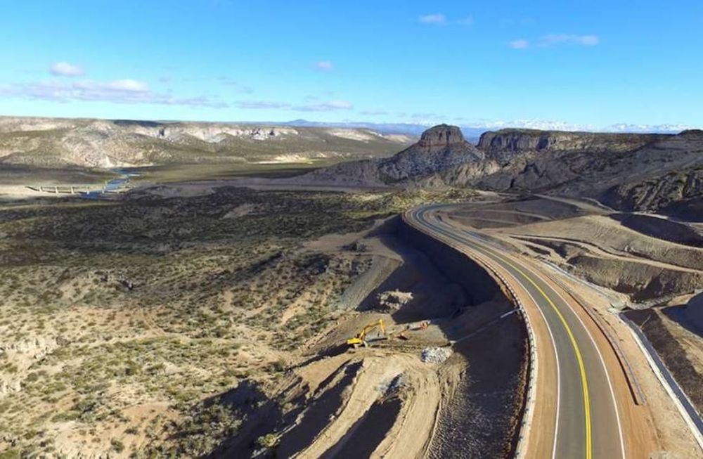 La Federación Económica de Mendoza le presentó al gobernador una extensa agenda de temas
