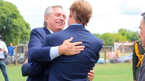 Alberto Fernández llegó a Concepción del Uruguay y fue recibido por Bordet y Martín Oliva.