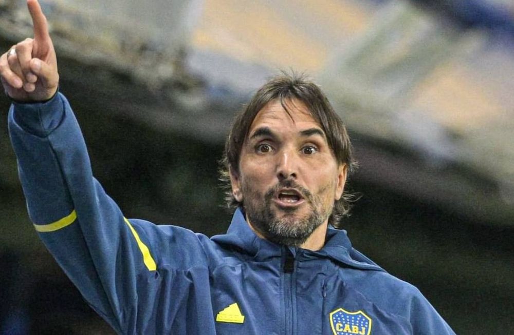 Diego Martínez se juega su continuidad ante River el próximo sábado en La Bombonera. / Gentileza.