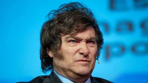 Javier Milei apuntó otra vez contra el periodismo.