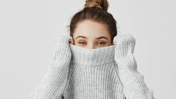 chau al sweater basico: el abrigo vintage que vuelve a ser tendencia este invierno 2026
