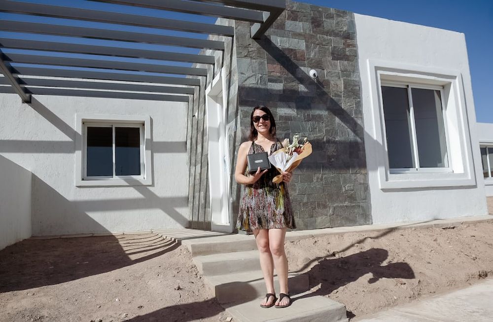Natania entregó nuevas viviendas en Mendoza