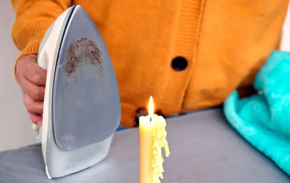 Estos elementos los tenemos en casa y ayudan a recuperar el brillo de la superficie y volver a planchar la ropa sin dejar marcas ni malos olores.