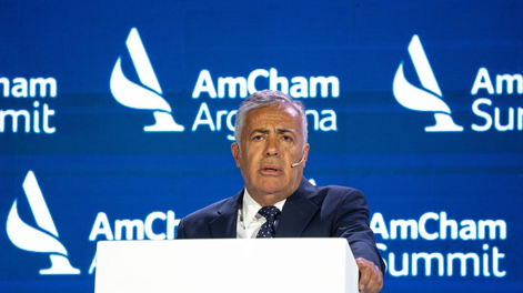 El gobernador de Mendoza, Alfredo Cornejo, participó del AmCham Summit 2026.