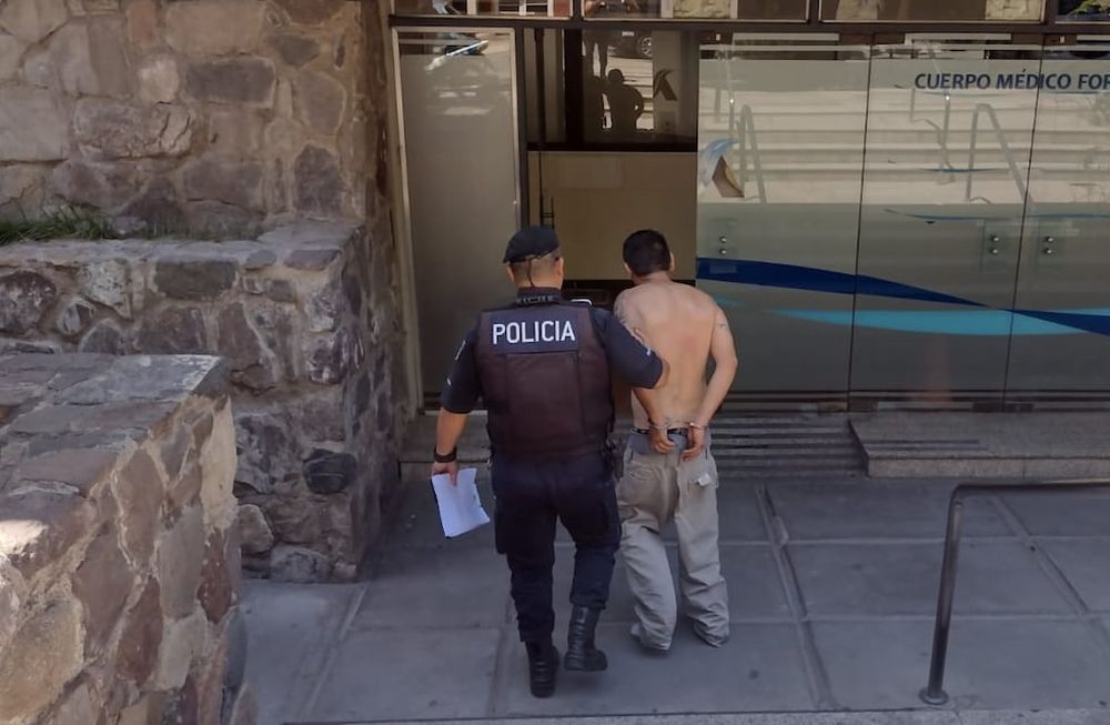 Juan Manuel Tarres (48), acusado del femicidio de  Jésica Olguín (33) esta mañana tras su detención. Gentileza