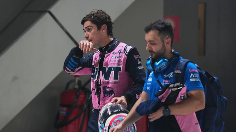 La FIA aplicó la sanción tras el reemplazo de una unidad electrónica en el Alpine. El argentino buscará recuperar posiciones en el Circuito de las Américas.
